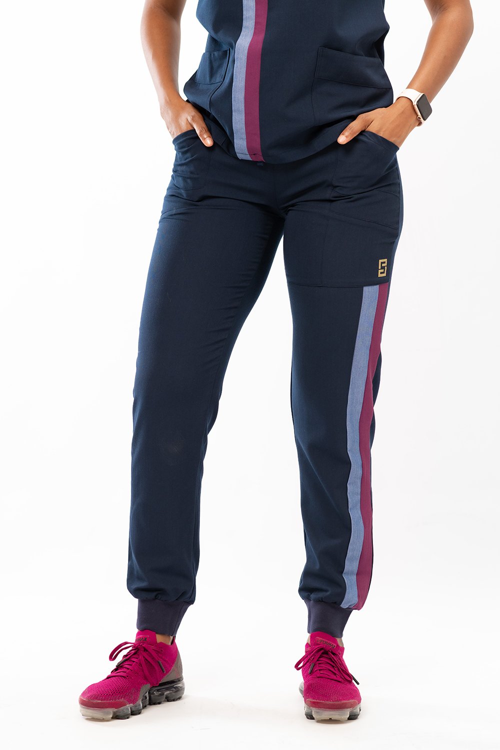 Natural/Navy Essence