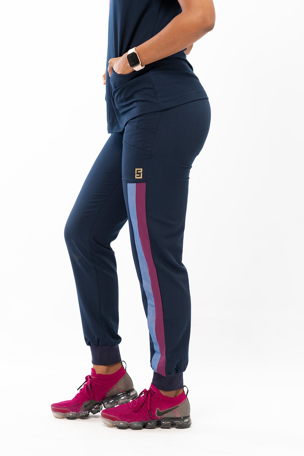 Natural/Navy Essence