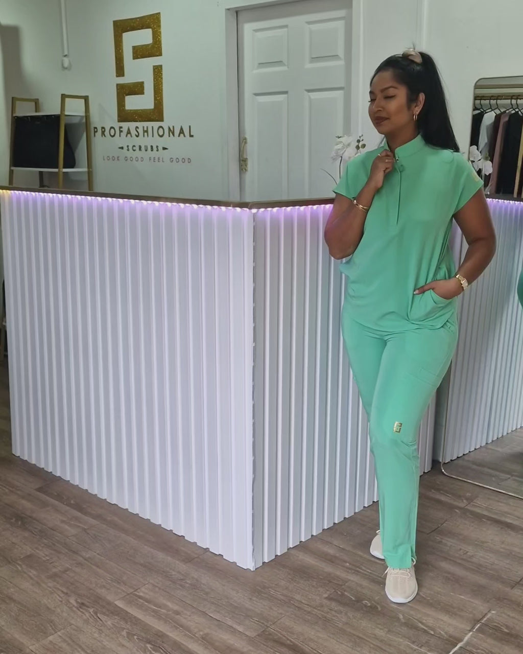 Pretty-Chic Set